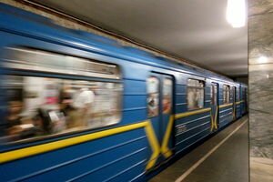 Киевская подземка будет работать дольше обычного в новогоднюю ночь 