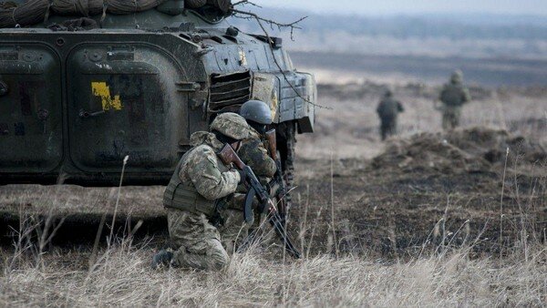 В Донецкой области взорвался грузовик с военными: один украинец погиб, один в тяжелом состоянии
