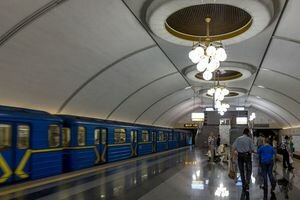 Киевское метро восстановило работу красной ветки: видео