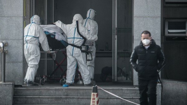 В Китае подтвердили, что новый опасный вирус передается между людьми