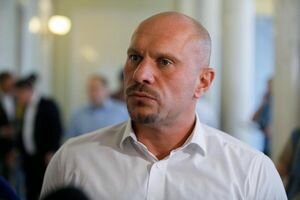 Рябошапка открыл дело против нардепа Кивы из-за драки в киевском кафе