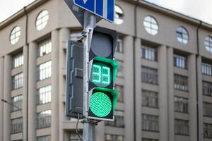 На улицах Киева скоро появятся новые знаки о "зеленых коридорах": фото