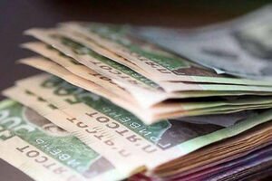 Госстат назвал среднюю зарплату в Украине за январь