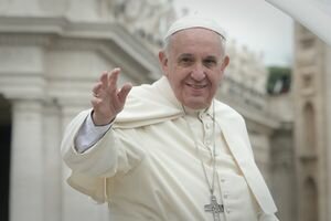 Папа Римский появился на публике после трехдневного недомогания