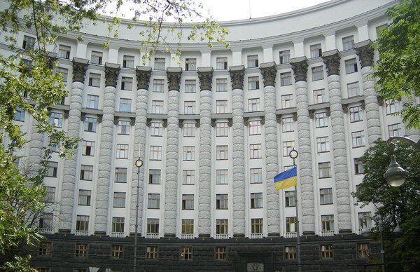 Кабмин одобрил введение режима ЧС по всей Украине и продление карантина