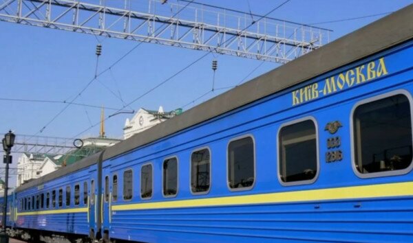 Спецпоезд вывез из Киева в Москву 700 россиян и вернет домой столько же украинцев
