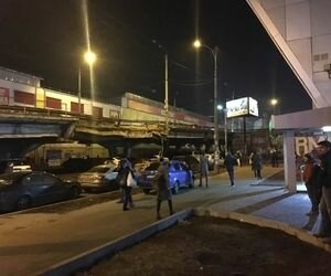 Из-за обвала Шулявского моста в Киеве машины застряли в 7-балльных пробках