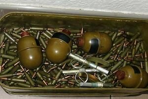 В Киеве военнослужащий пытался продать шесть гранат и около 300 патронов