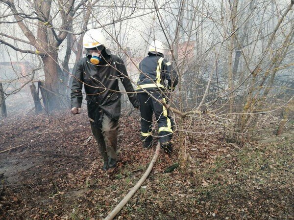 Масштабные пожары в зоне ЧАЭС: спасатели продолжают борьбу с огнем, и за сутки сбросили более 300 тонн воды