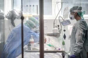 В больнице на Закарпатье не осталось мест для больных коронавирусом