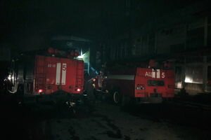 Злоумышленники ночью подожгли харьковский рынок "Барабашово": фото