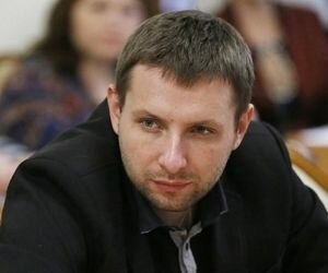 Парасюк: Чорновол приехала к участникам блокады отрабатывать деньги Пашинского и Ахметова