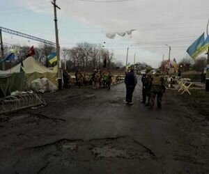 Торговля углем продолжается: блокадники заявили об установке новых редутов в Харьковской области