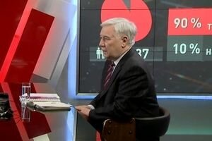 Ехануров в прямом эфире показал годовой отчет правительства Гройсмана