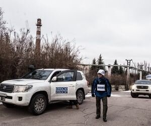 МИД Украины обвинил Россию в подрыве автомобиля с наблюдателями ОБСЕ