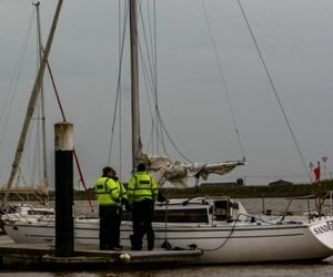 В Британии задержали яхту с семью украинцами на борту