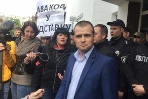 Фацевич объяснил действия правоохранителей на 9 мая и получил плевок в лицо