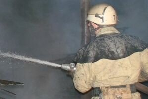 В Николаеве загорелось судно ВМС Украины