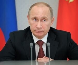 Путин пожаловался, что в некоторых странах русофобия хлещет через край