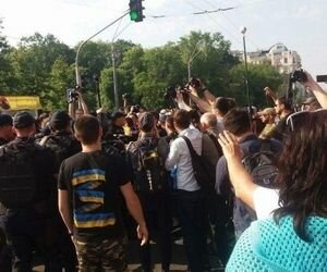 ЛГБТ-марш: в центре Киева начались столкновения