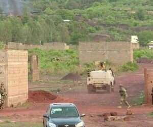 Атака на курорт в Мали: исламисты держали в заложниках более 20 человек