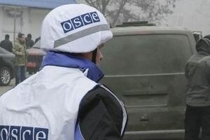 В Луганской области миссия ОБСЕ зафиксировала стрельбу и взрывы неподалеку от своих позиций
