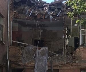 Взрыв дома в Киеве: под завалами остались люди