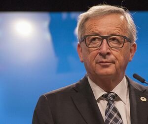 Глава Еврокомиссии назвал обстоятельства, при которых дверь Турции в ЕС будет закрыта
