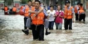 В Китае из-за сильных дождей погибло 18 человек