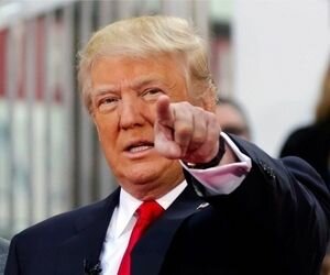 СМИ: Советник Трампа обсуждал предвыборную кампанию с послом РФ