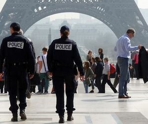 В Париже вооруженный психически больной хотел совершить теракт на Эйфелевой башне
