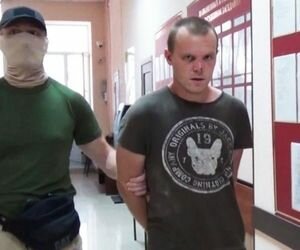 Мать задержанного в Крыму "диверсанта" считает, что сын давал показания под давлением
