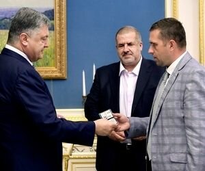Порошенко назначил нового постоянного представителя в Крыму