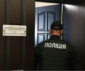 В Полтаве силовики устроили массовые обыски в кабинетах руководства мэрии