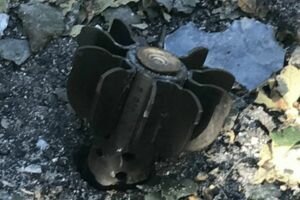 Жебривский: Боевики средь бела дня выпустили семь мин по Марьинке