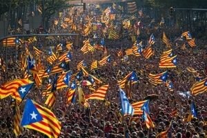 Украина назвала референдум в Каталонии нелегитимным и выразила поддержку Испании