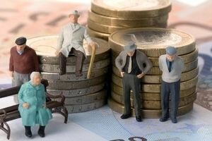 Новак: Прибавку в 800-1000 гривен получат не более 15% пенсионеров