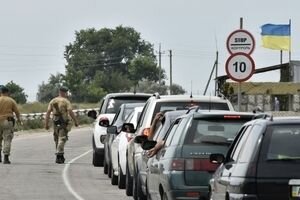 В Крыму движение через админграницу полностью перекрыто оккупационными властями