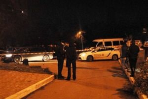 Неизвестный обстрелял Audi в центре Харькова и убил ее водителя