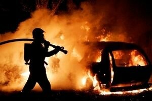 В Одессе произошло несколько пожаров за ночь: уничтожено более 10 машин