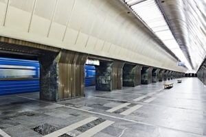 Станция метро "Палац спорту" закрыта на вход и выход