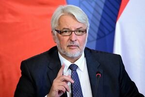 Ващиковский считает слишком коротким список украинцев, которым запрещен въезд в Польшу