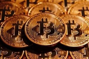 Опасные инвестиции и агрессивные зазывалы: что делать обывателю с bitcoin