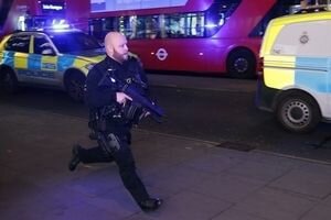 В центре Лондона прогремел ряд выстрелов: станцию Оксфорд-стрит закрыли, людей эвакуируют