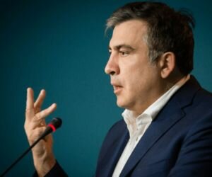 Сакварелидзе: В доме Саакашвили в Киеве выламывают дверь