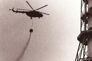 В Чернобыле обнаружили часть вертолета, упавшего 30 лет назад