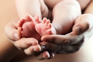 В США родилась здоровая малышка из эмбриона, замороженного 24 года назад (фото)