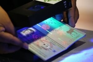 В Украине через десять дней заработает система фиксации биометрических данных иностранцев