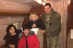 Обмен пленными: представители украинской стороны отправились на Донбасс