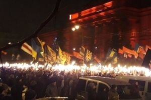 В Киеве стартовал факельный марш в честь дня рождения Бандеры